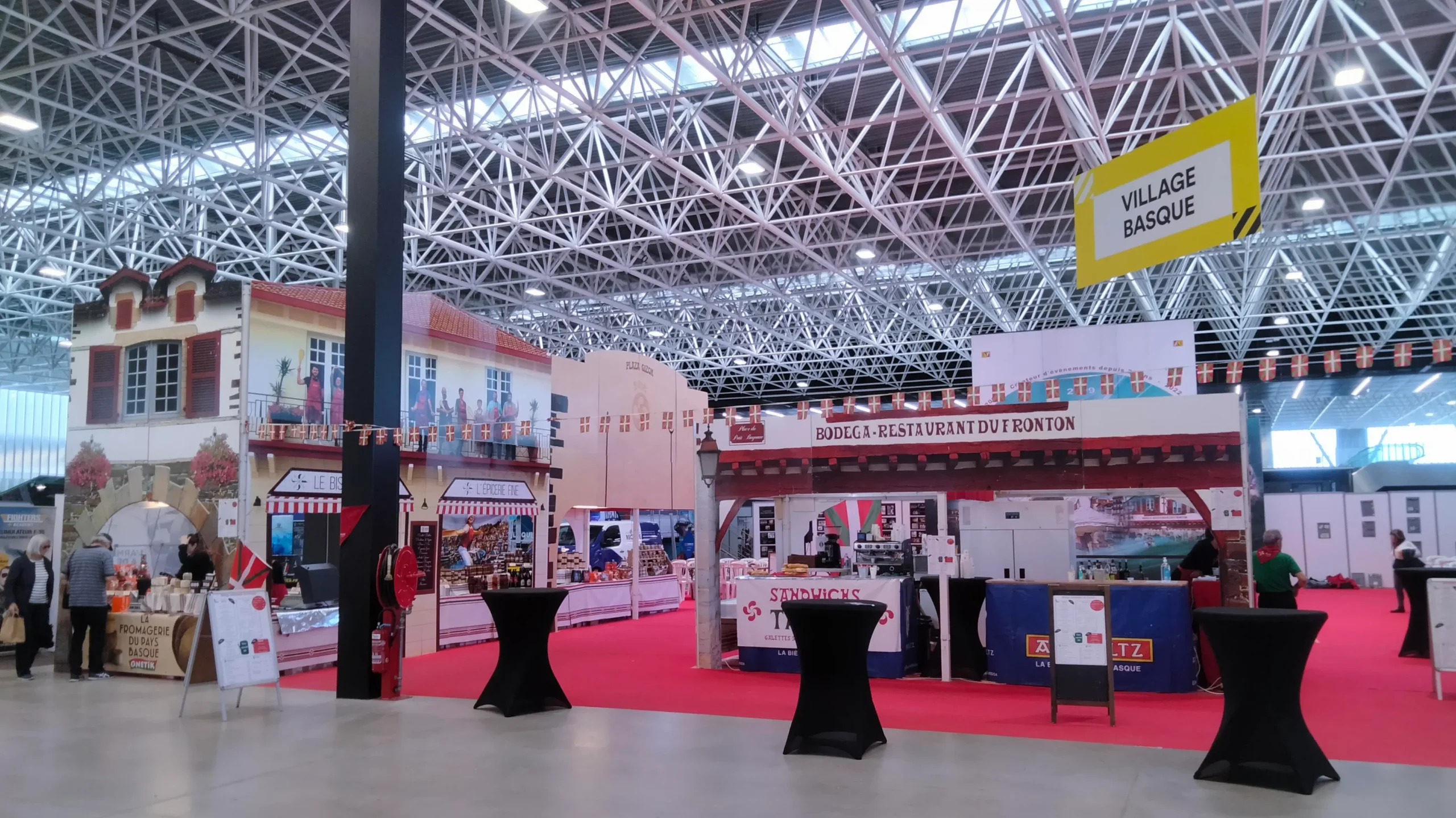 Animations basques et expériences immersives lors de salons professionnels partout en France